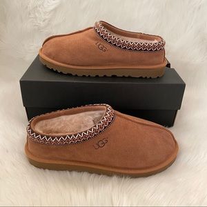 PRICE FIRM UGG Tasman Slippers Men’s 8 = Women’s 9